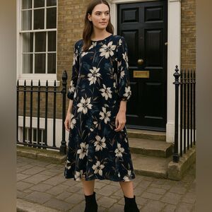 NWT Wrap London Navy Floral Long Sleeve Shift Dress